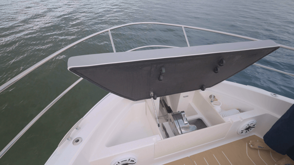Regal XO anchor storage
