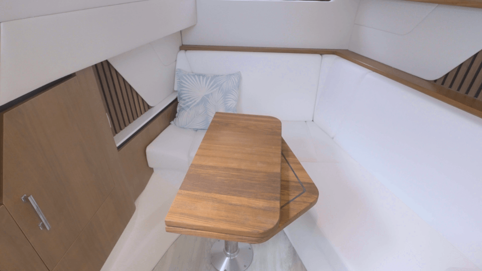 Regal 34XO forward section