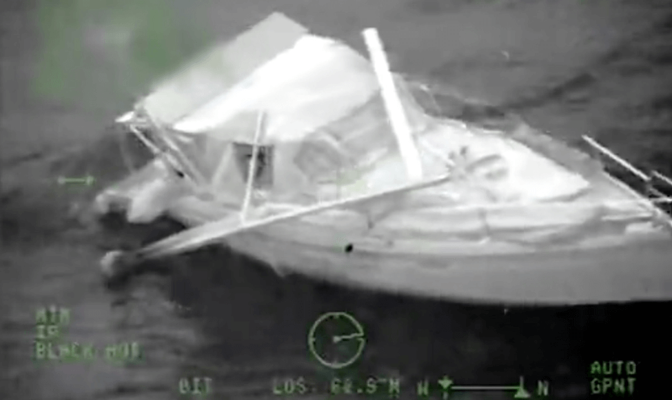 Snapped Mast on Sailboat