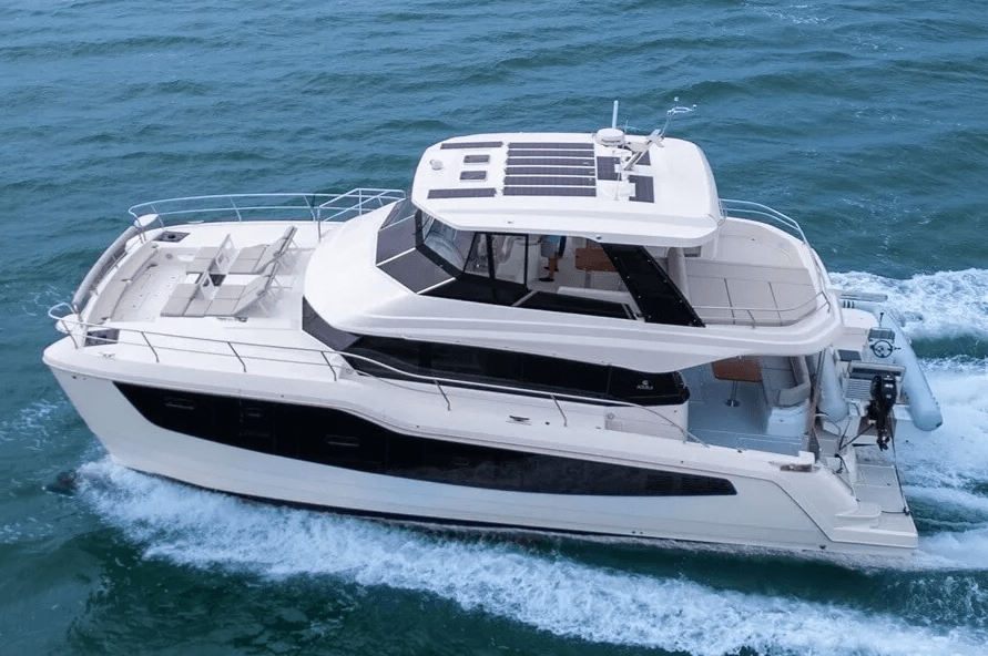 Aquila 50 Yacht