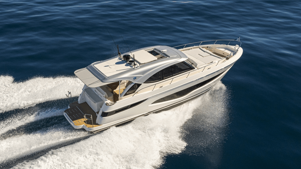 Riviera 4300 Sport Express Running