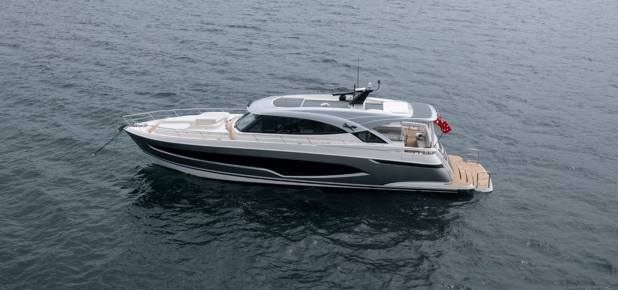 boat running on water with solar