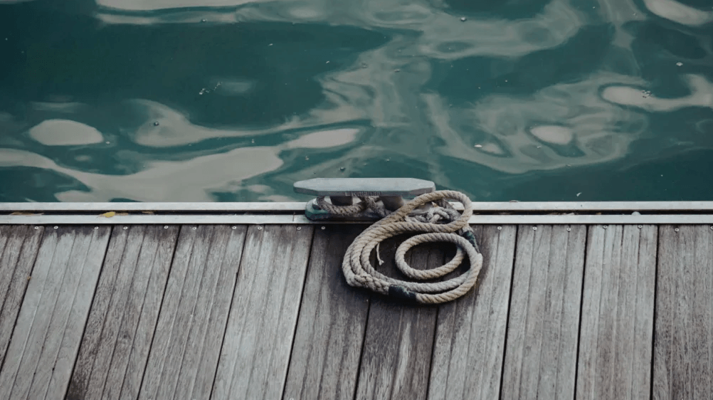 rope on dock