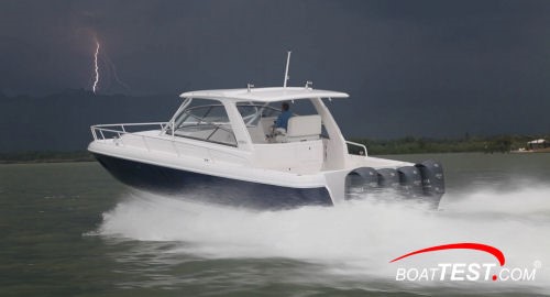 Intrepid 475 Sport Yacht