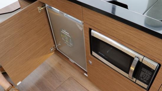 Jeanneau NC 1095 refrigerator