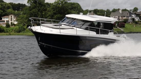 Jeanneau NC 1095 running