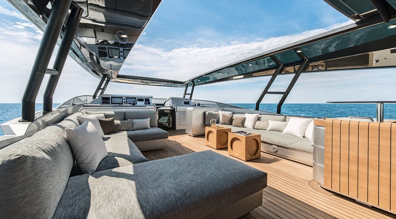 Monte Carlo Yachts 105