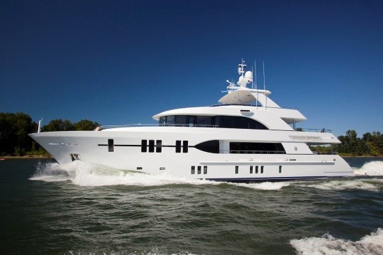 Ocean Alexander 120 Megayacht