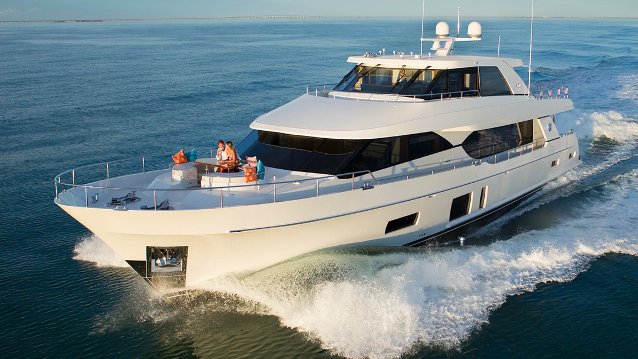 Ocean Alexander 100 Skylounge