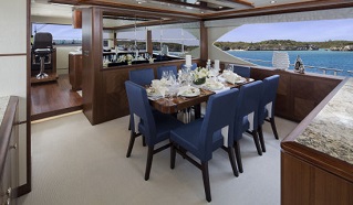 Ocean Alexander 85 Motoryacht Interior