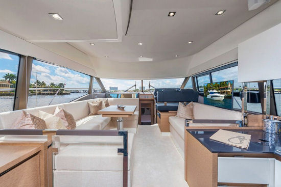 Prestige 460 Fly Centrally Located Galley
