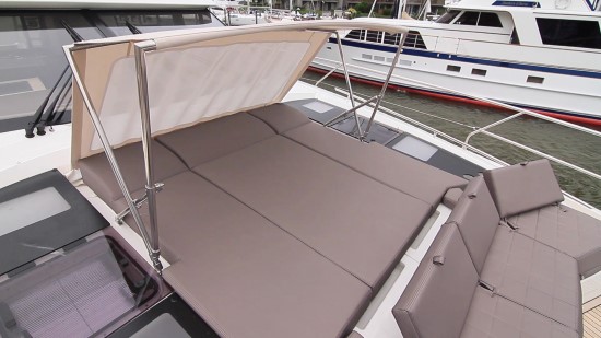 Prestige 630 pop up cabana