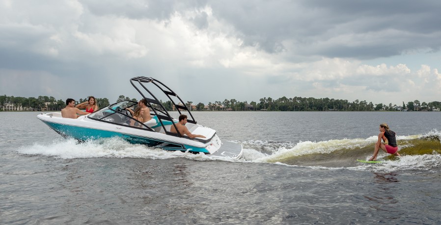Regal 19 Surf