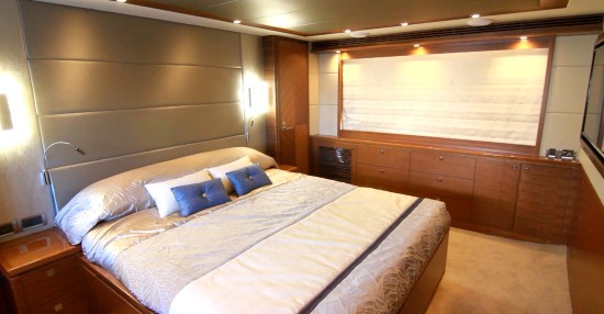 Regency Yachts P65 Décor and Furniture