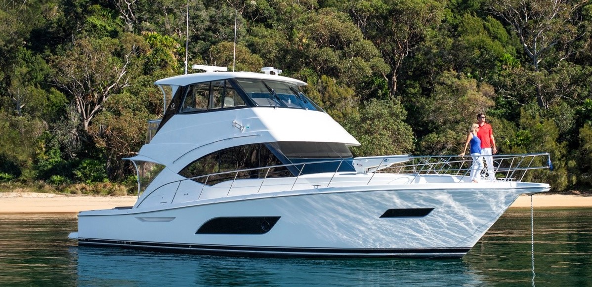 Riviera 57 Enclosed Flybridge