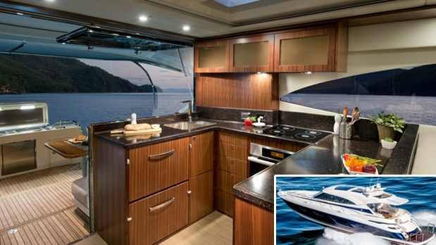 Riviera 6000 Sport Yacht