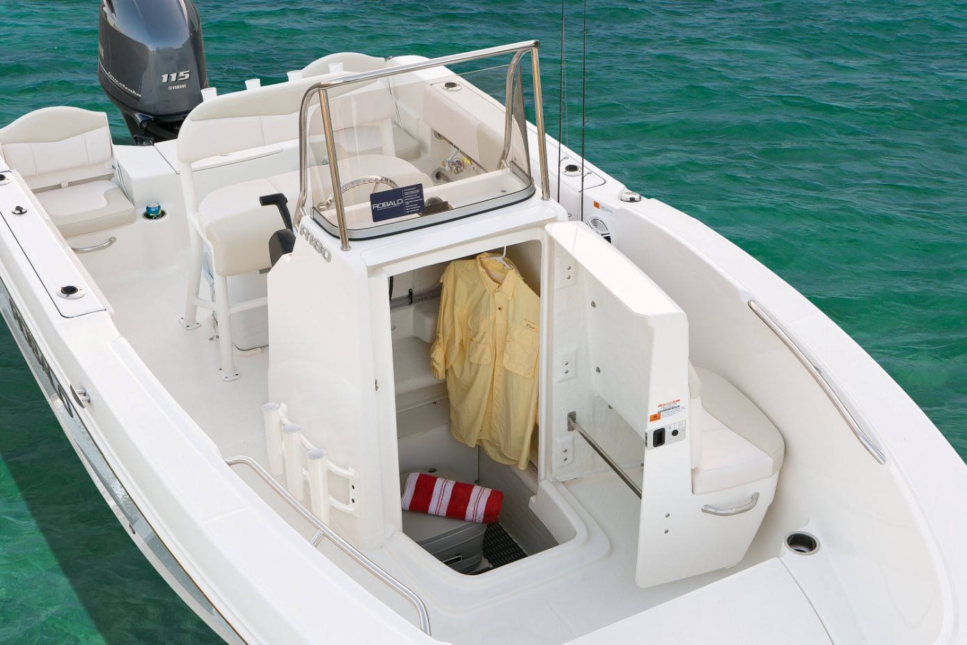 Robalo R180