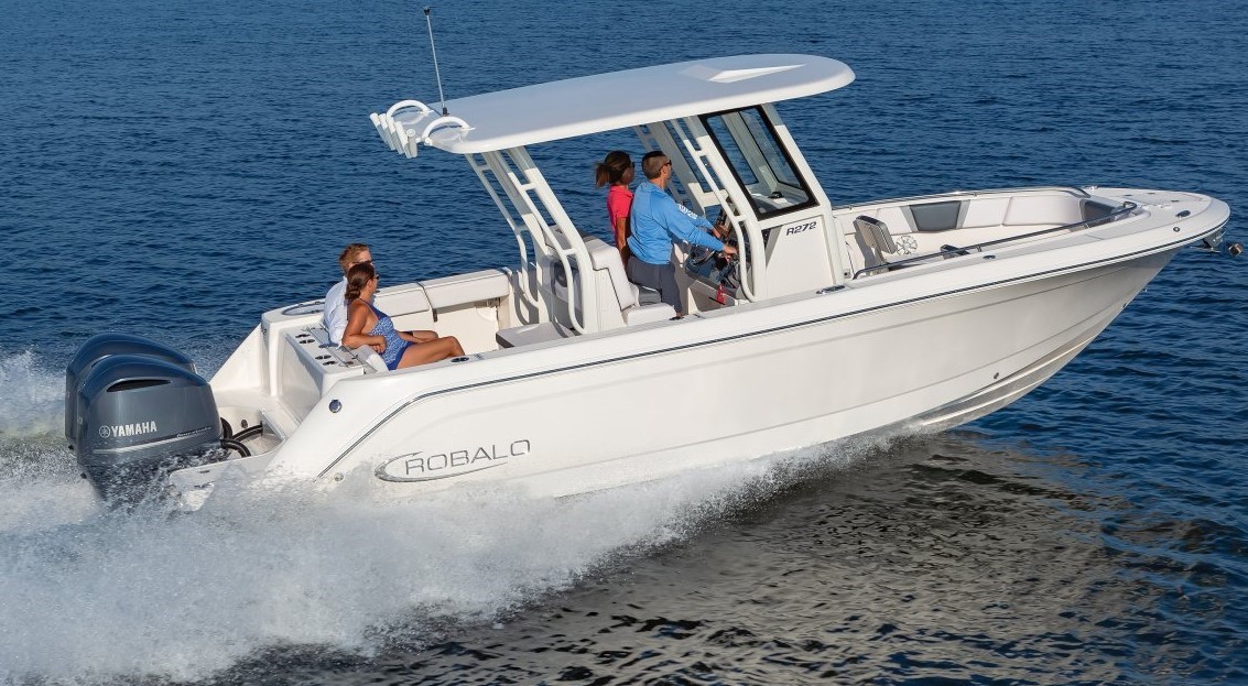 Robalo R272