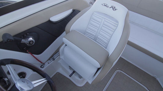 Sea Ray 19 SPX helm seat
