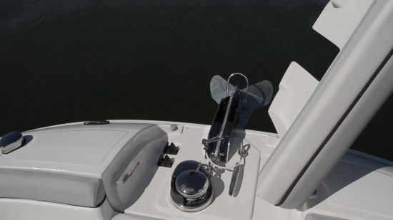 Sea Ray 290 Sundeck windlass