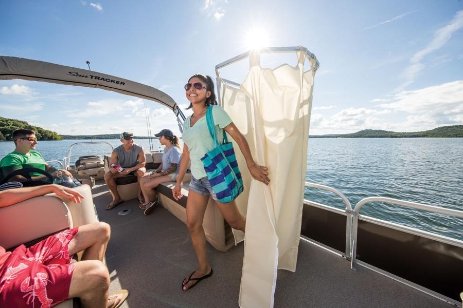 SUN TRACKER FISHIN' BARGE 24 XP3