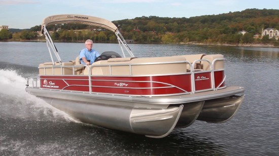 SUN TRACKER PARTY BARGE 22 XP3