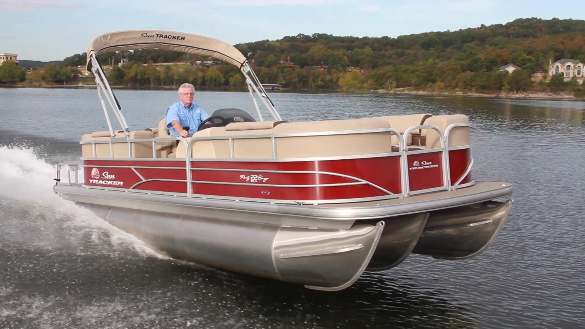 Sun Tracker Party Barge 22 XP3