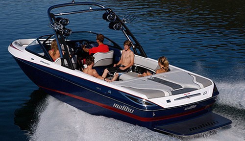 Which Boats are Best for Watersports malibu boat