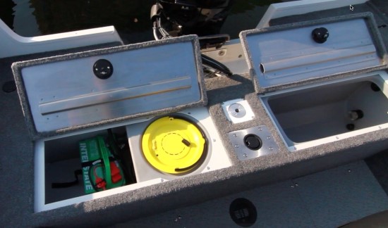 Tracker Pro Guide V-165 WT fishing deck