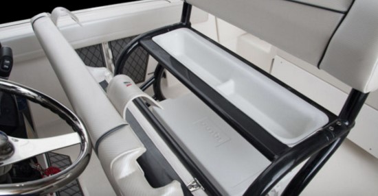 Wellcraft 222 Scarab Offshore seat trays