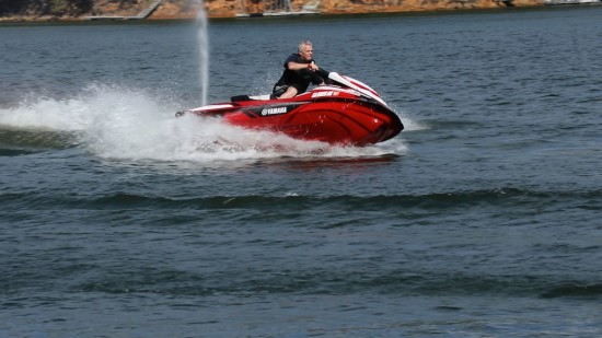 Yamaha GP1800 hull bottom