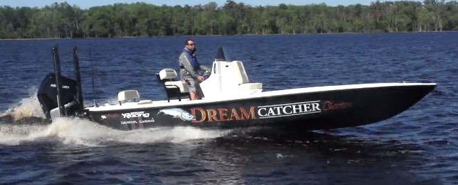 Yellowfin 24 CE w/300-hp Mercury Verado 300