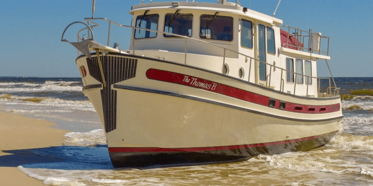 Accidents of the week, Boat Fire, Grounding, USCG, Drownings, Rescue Efforts