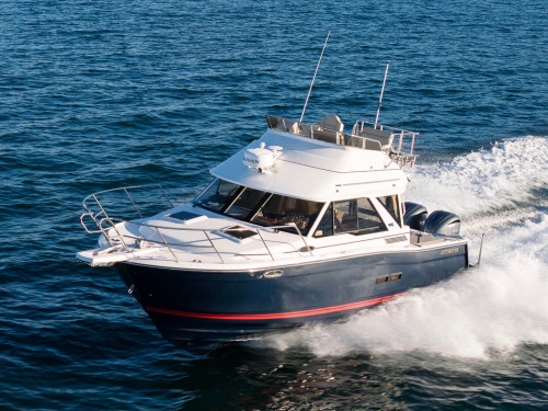 Cutwater C-288 CB running