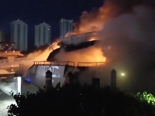 Fire on a boat in sunny Isles, Miami