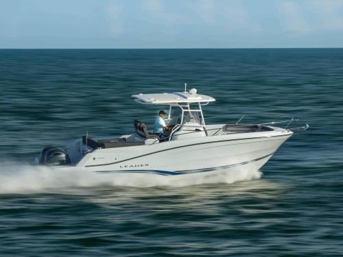 Jeanneau Leader 9.0 CC running