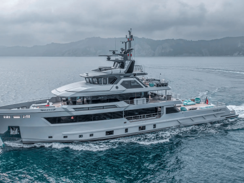 Lt. Pete Maverick Mitchell on the water