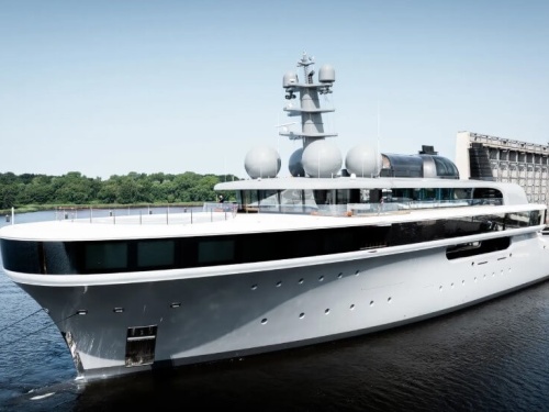 Lürssen 114m superyacht Cosmos on the water