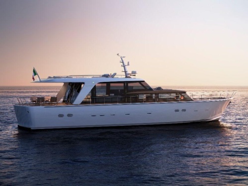 Sanlorenzo SHE on the water