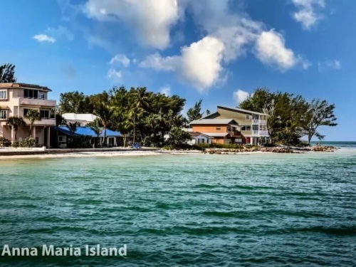 Houses on coast of Anna Maria Island