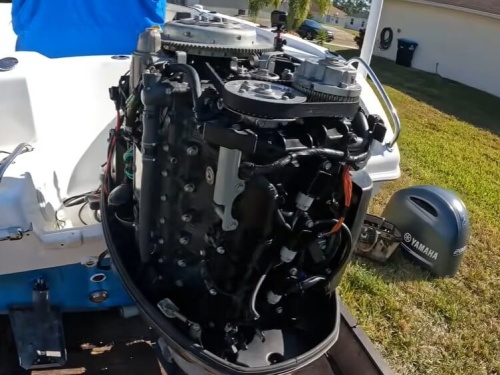 Yamaha 200-hp outboard repair