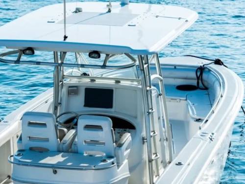 boat running on water