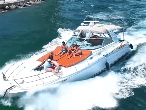 Boats vs Haulover