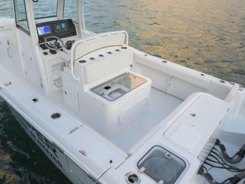 Seakeeper 1, center console with DC gyro