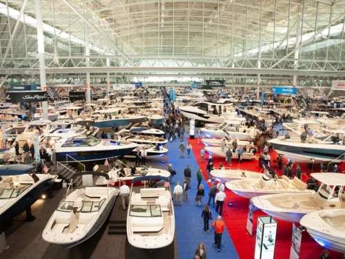 boat show, boats at a boat show