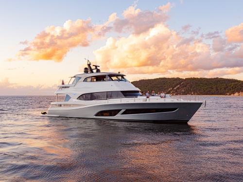Riviera 78 Motor Yacht anchored
