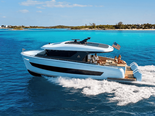 Outer Reef 540 Adventure Sport Running on Water