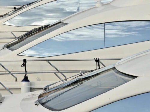 windows on a boat that need glazing