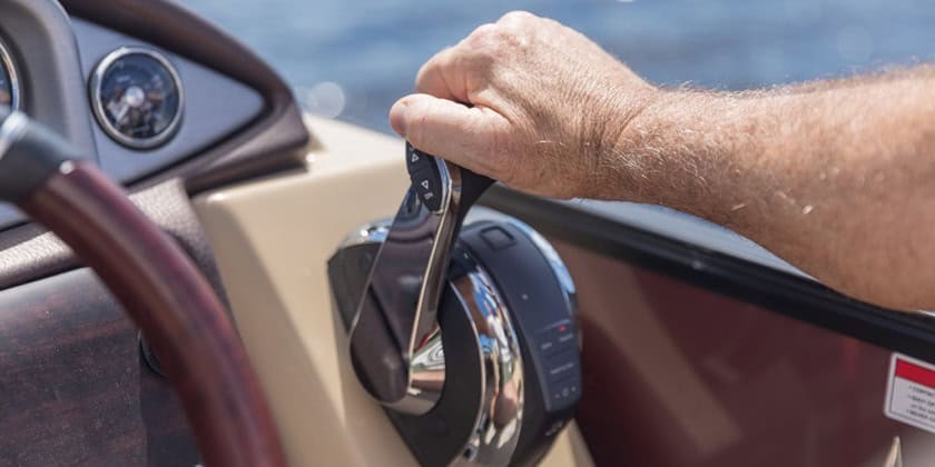 Boat throttle